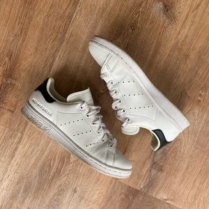Womens Stan smith white and black adidas